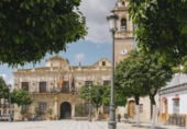 Xalet independent amb terreny en venda a la España, Lora del Río, ref.: TR299330 foto