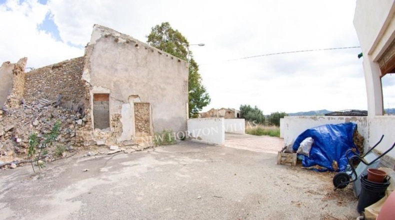 Almería - Сурхена - 1500m2
