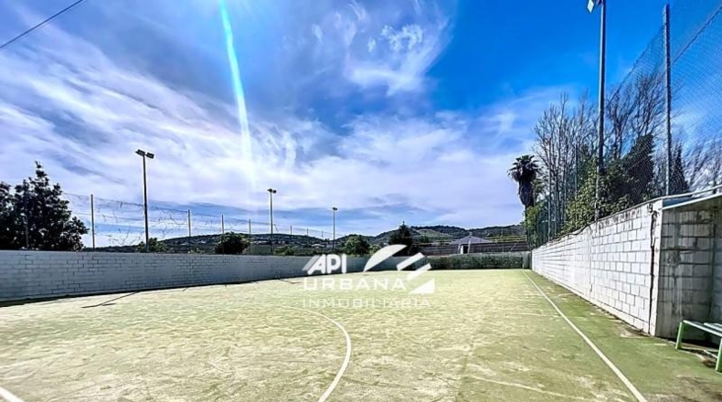 Córdoba - Lucena - 1600m2