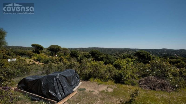 Community of Madrid - Navas del Rey - 1800m2