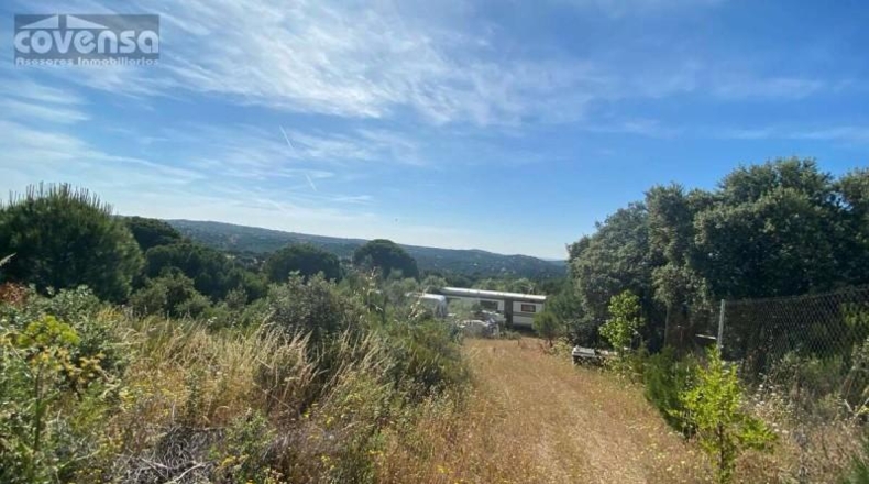 Community of Madrid - Navas del Rey - 1800m2
