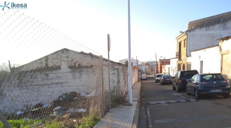 Badajoz - Mérida - 1088m2