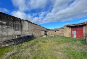 Arroyo de la Luz 600&nbsp;м²