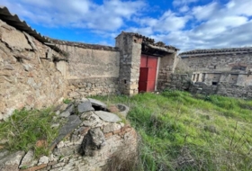 Arroyo de la Luz 600&nbsp;м²