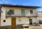 Chalet independiente con terreno en venta en la España, San Bartolomé de Béjar, ref: TR372837 foto
