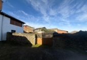 Chalet independiente con terreno en venta en la España, San Bartolomé de Béjar, ref: TR372837 foto