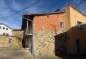 Chalet independiente con terreno en venta en la España, San Bartolomé de Béjar, ref: TR372837 foto
