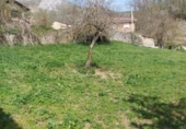 Отдельно стоящий дом с участком на продажу в городе Barrio de Arriba Фото