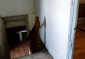Отдельно стоящий дом с участком на продажу в городе Friol Фото