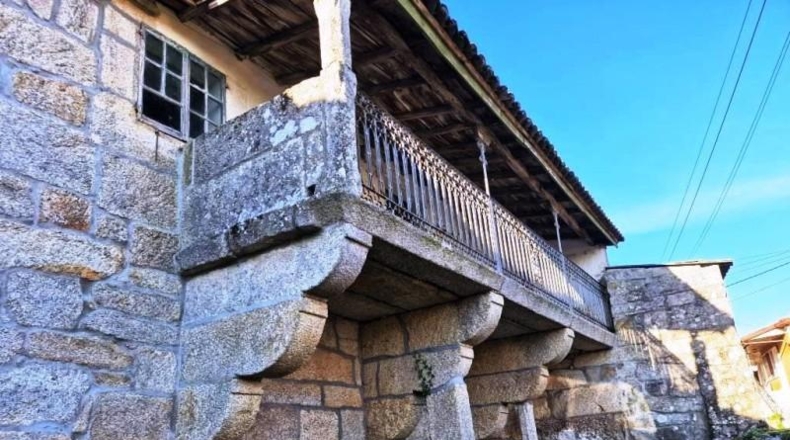 Orense - Esgos - 565m2