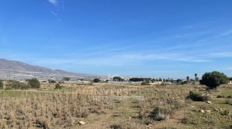 Almeria - El Ejido - 1091m2