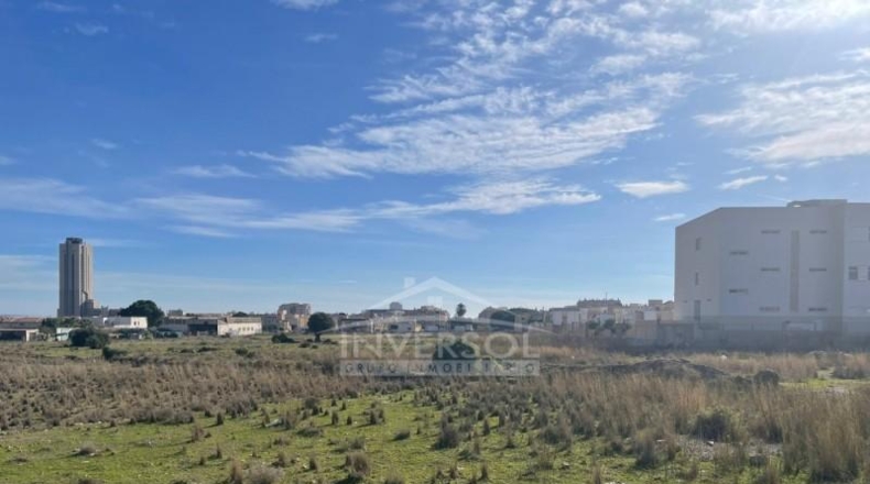 Almeria - El Ejido - 1091m2