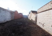 Городская земля под застройку на продажу у города Томельосо Фото