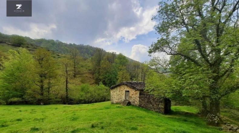 Cantabria - Selaya - 7675m2