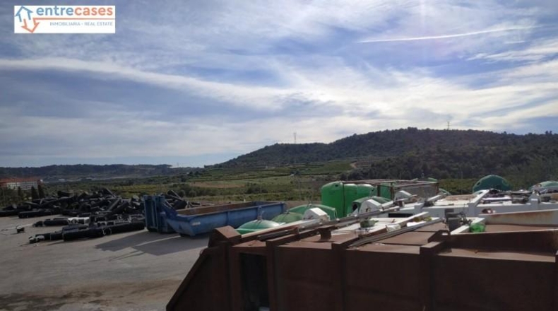 Castellón - la Vall d'Uixó - 1600m2