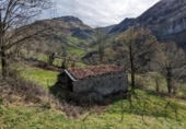 Chalet independiente con terreno en venta en la España, Miera, ref: TR298234 foto