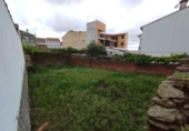 Участок с постройкой на продажу в городе Malpartida de Plasencia Фото