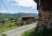 Дом с участком на продажу в городе Colunga Фото