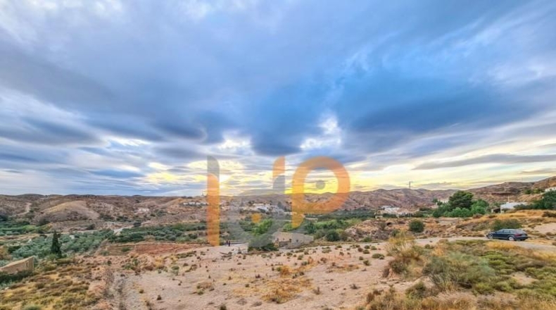 Almería - Albox - 1400m2