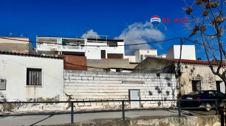 Badajoz - Lobón - 221m2