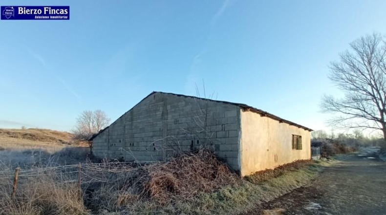 Leon - Ponferrada - 4455m2