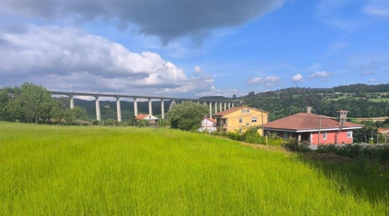 La Coruña - Santiago de Compostela - 931m2