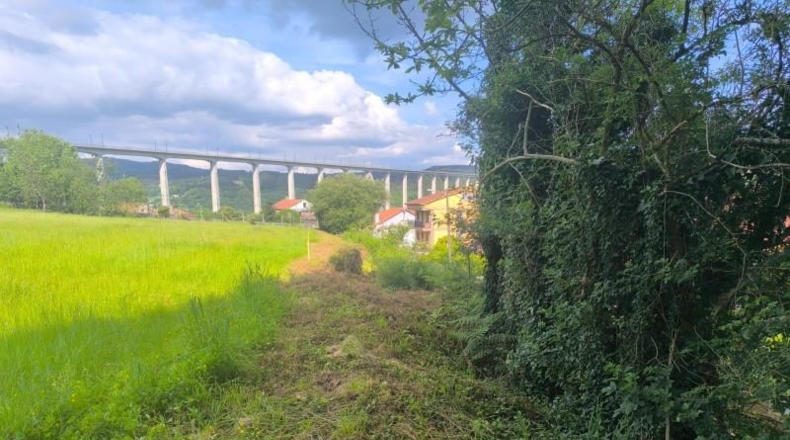 La Coruña - Santiago de Compostela - 931m2