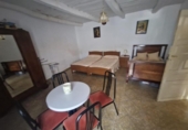 Загородный дом с участком на продажу в городе San Millán de los Caballeros Фото