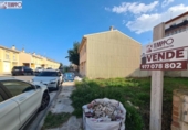 Участок с постройкой на продажу в городе Castellet Фото