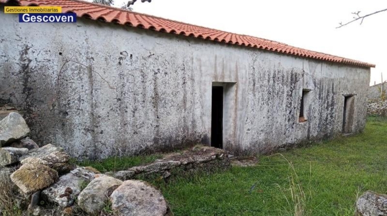 Caceres - Valencia de Alcántara - 3500m2