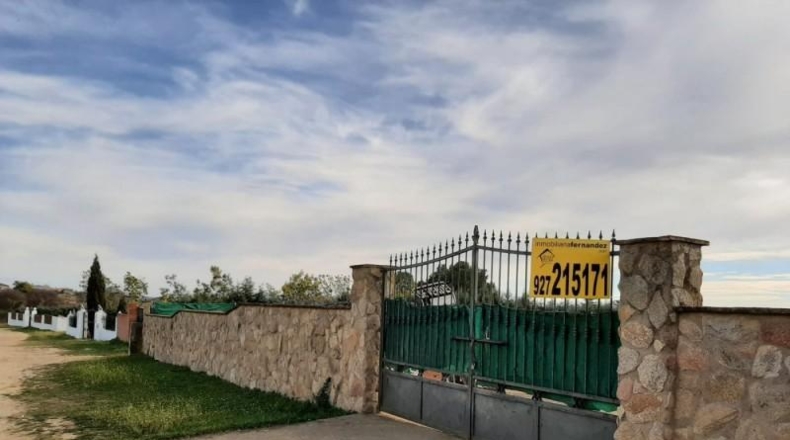 Cáceres - Sierra de Fuentes - 2800m2