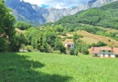 Земля на продажу у города Camaleño Фото