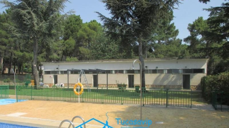 Community of Madrid - Cadalso de los Vidrios - 1901m2
