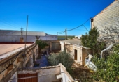 Casa de camp amb terreny en venda a la España, Fines, ref.: TR303275 foto