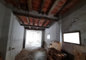 Дом с участком на продажу в городе Альманса Фото