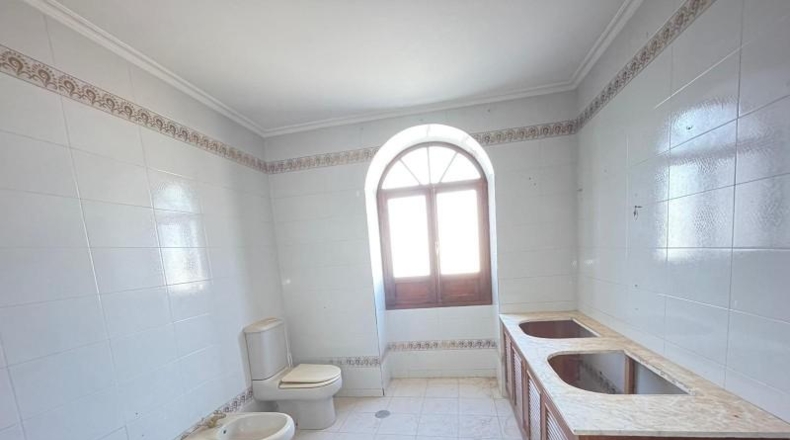 Jaén - Castellar - 485m2