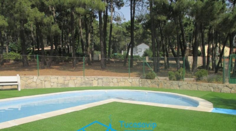 Community of Madrid - Cadalso de los Vidrios - 2290m2