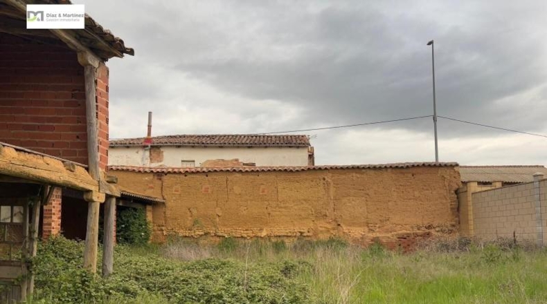 León - Villaturiel - 790m2