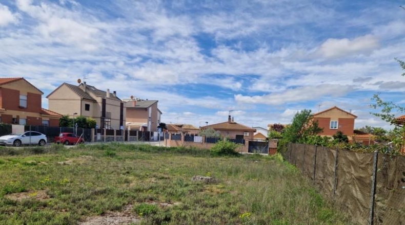 Guadalajara - Chiloeches - 631m2