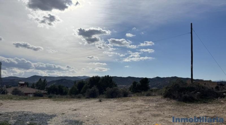 Almeria - Zurgena - 870m2