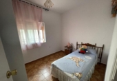 Дом с участком на продажу в городе Valdefuentes Фото