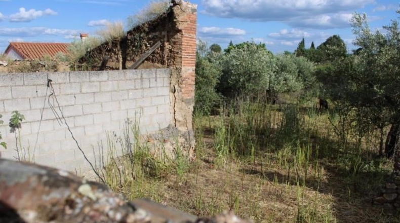Caceres - Sierra de Fuentes - 750m2