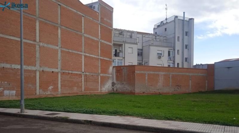 Badajoz - Don Benito - 1270m2
