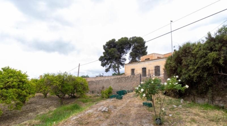 La Rioja - Castañares de Rioja - 5100m2