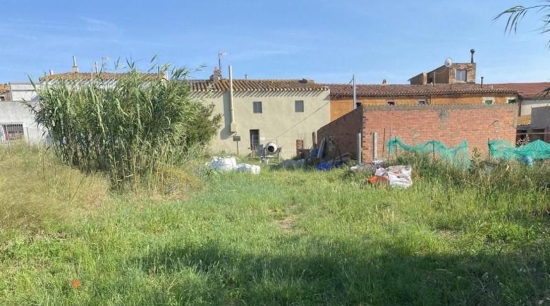 Gerona - Marzà - 450m2