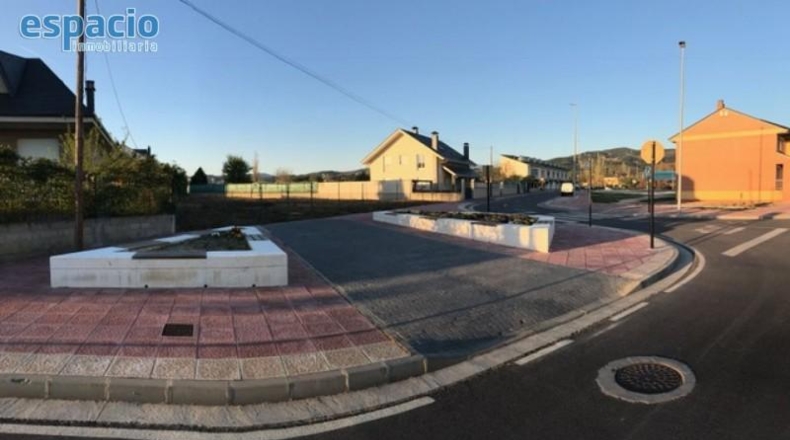 Leon - Cubillos del Sil - 1300m2