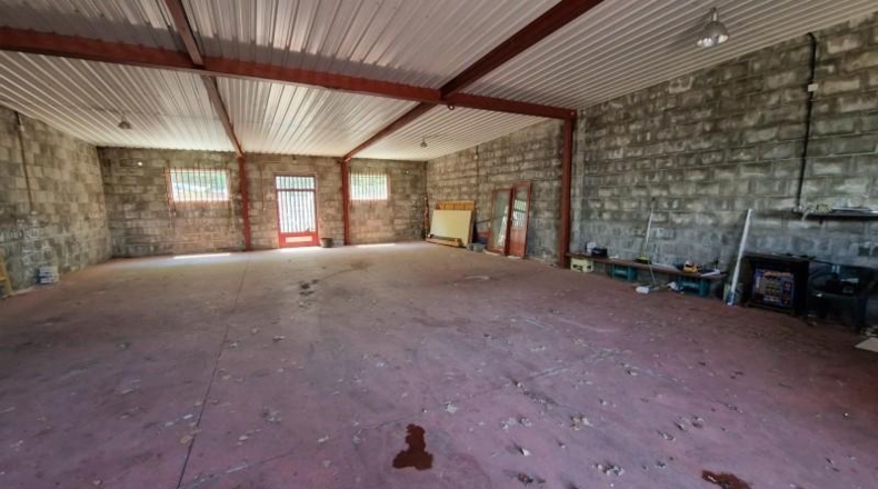 León - Carracedelo - 1128m2
