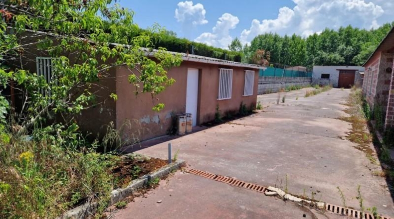 León - Carracedelo - 1128m2