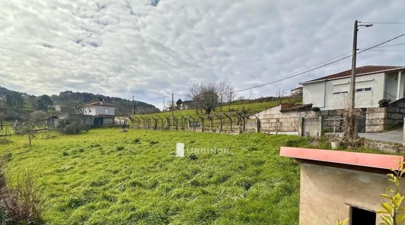 Orense - Celanova - 1500m2