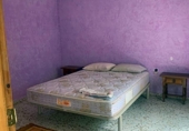 Отдельно стоящий дом с участком на продажу в городе Zafarraya Фото
